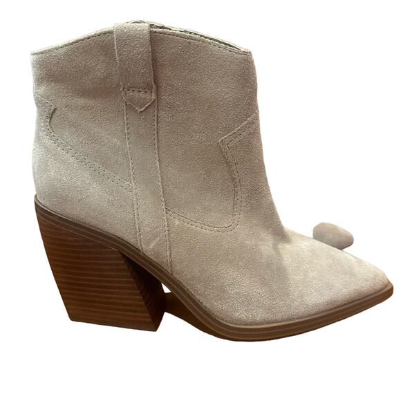 Vince Camuto Suede Booties sz 8.5 Gredile pointed toe suede Booties sz 8.5 - Picture 1 of 7